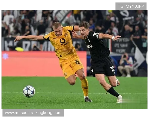 多特蒙德新星连过四人世界波,全场欢呼