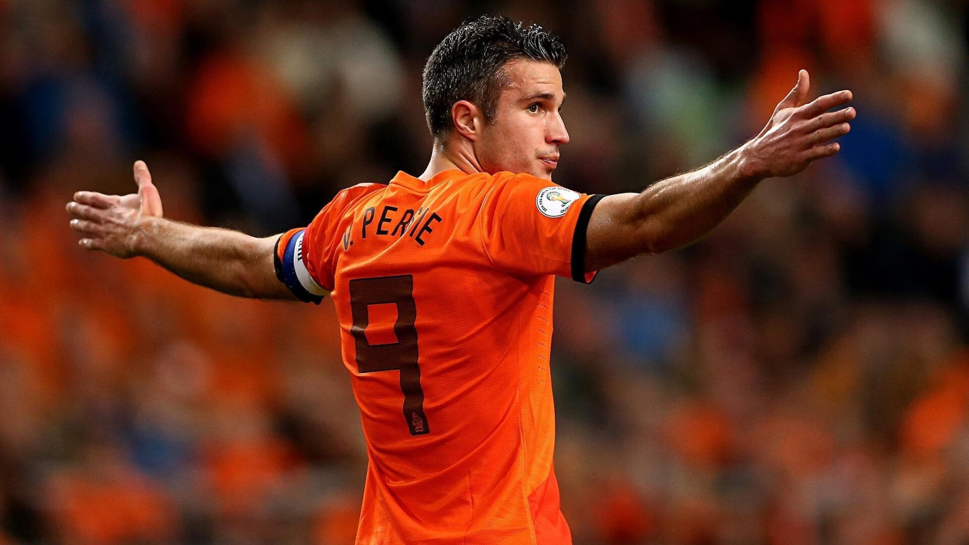 欧冠焦点战：曼城与巴黎3比3战平 哈兰德姆巴佩双双破门